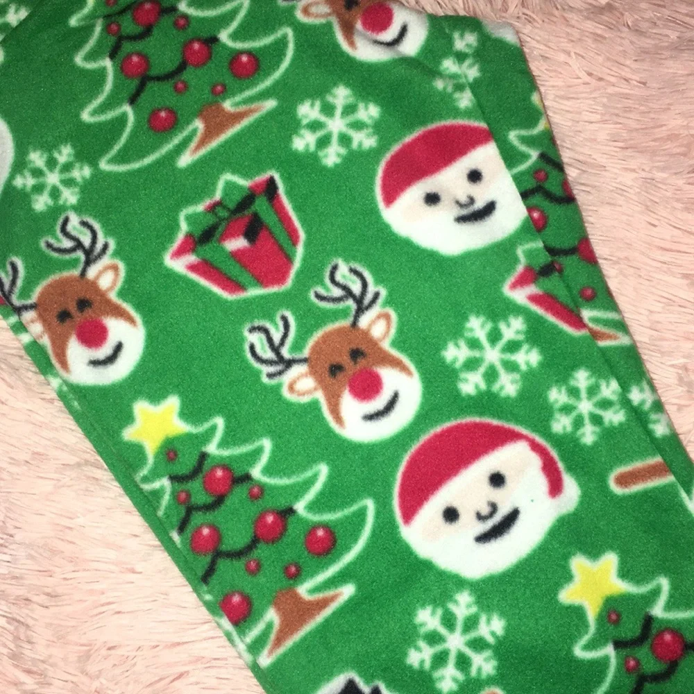 NWT Children’s Place Unisex Two Piece Christmas Holiday Flannel Pajama Set